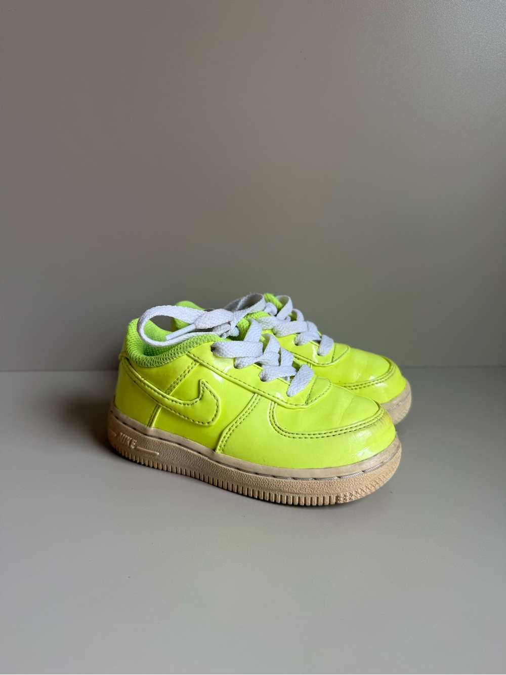 Nike Air Force 1 - Volt